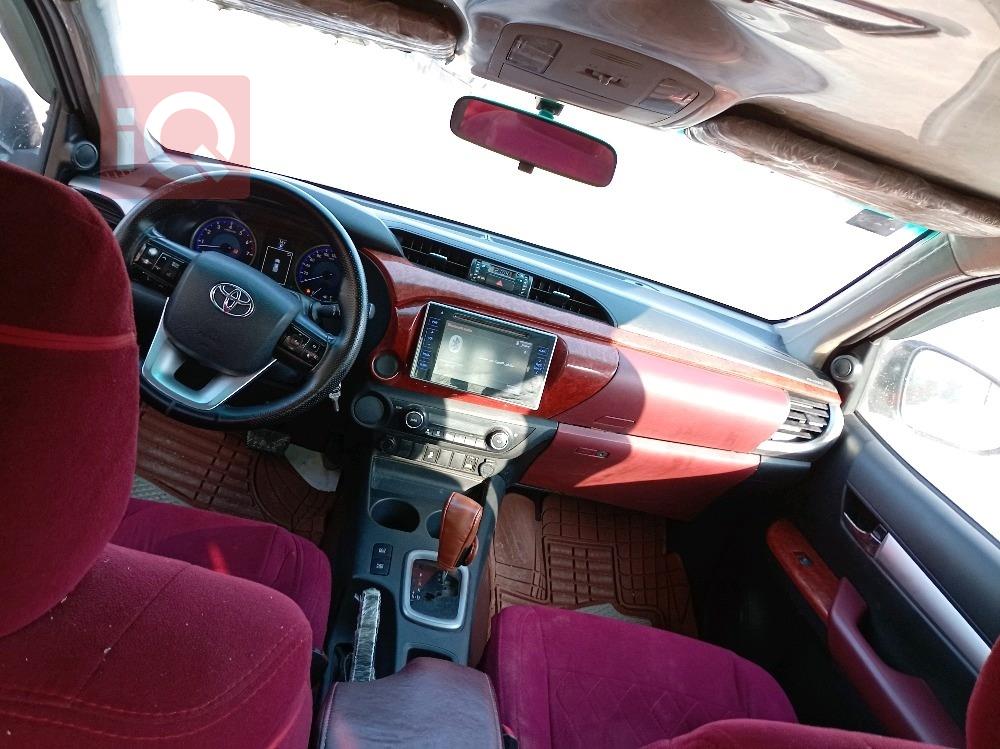 تويوتا هايلوكس